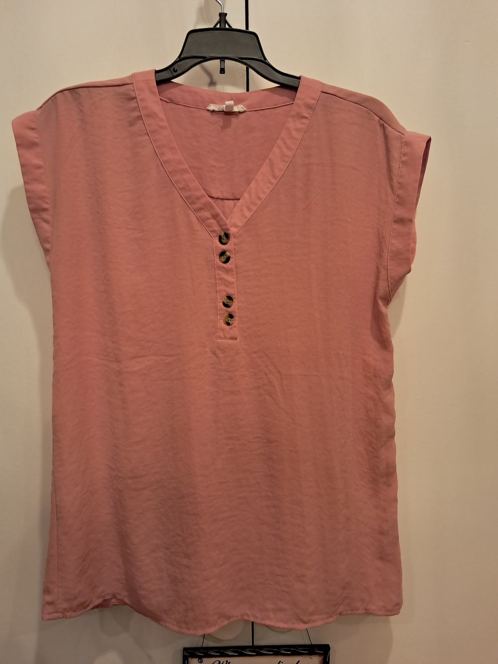 Maurices Women’s Pink V-Neck Cap Sleeve Top